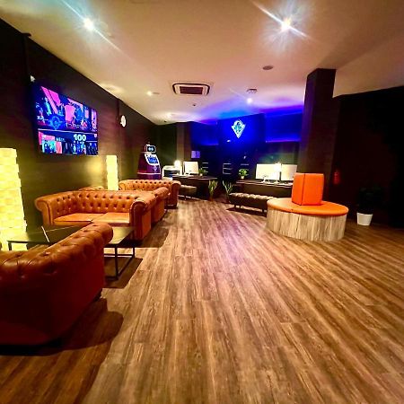 Arena Esports Hotel @ Bugis Village Singapura Exterior foto
