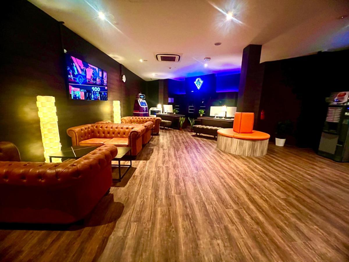 Arena Esports Hotel @ Bugis Village Singapura Exterior foto